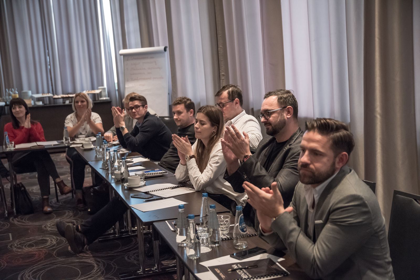 Sala podczas kursu o rentowności praktyki stomatologicznej